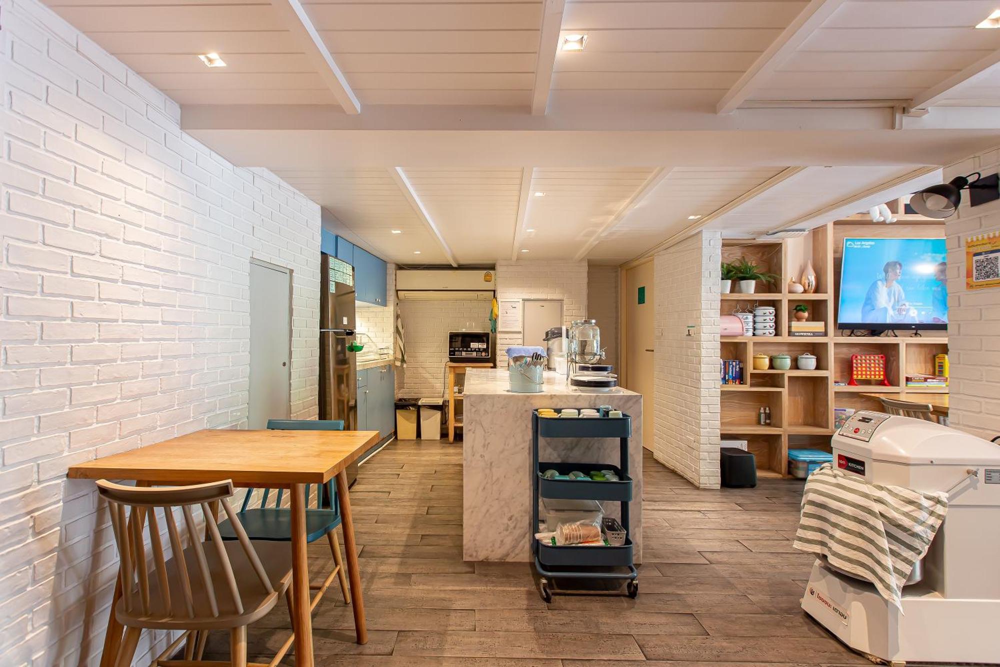 Simply Sleep Hostel Μπανγκόκ Εξωτερικό φωτογραφία