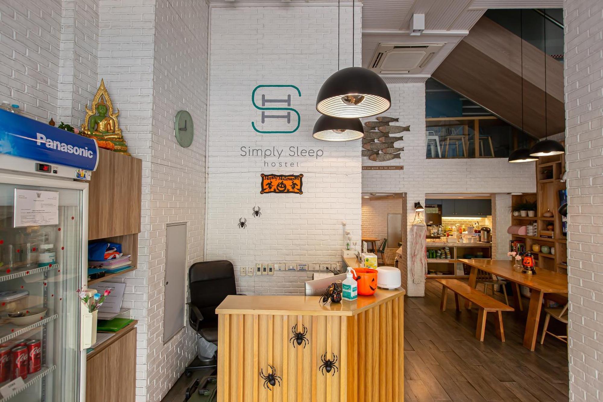 Simply Sleep Hostel Μπανγκόκ Εξωτερικό φωτογραφία